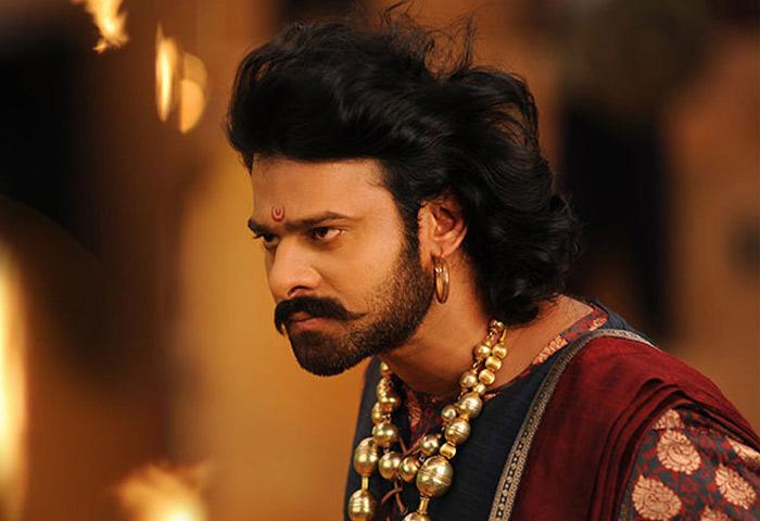 Baahubali 2 Praised by Bollywood Heroes