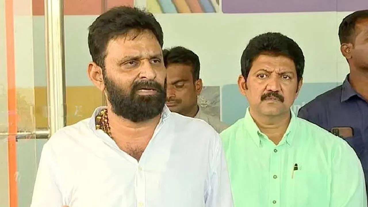 Bad defeat for Kodali Nani and Vamsi..!