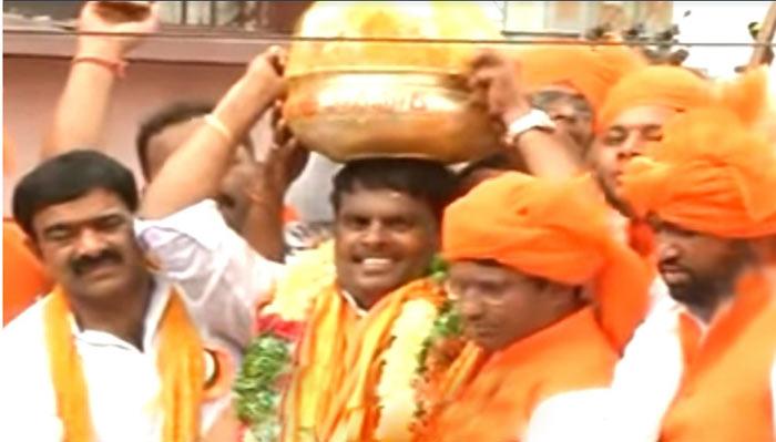 Balapur Laddu auctioned for Rs. 15.6 lakh