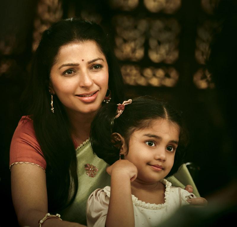 Bhumika Chawla as Mrinalini from Sita Ramam