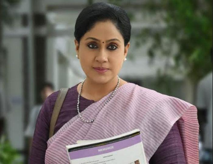Big Banners Waiting for Lady Amitabh Vijayashanthi