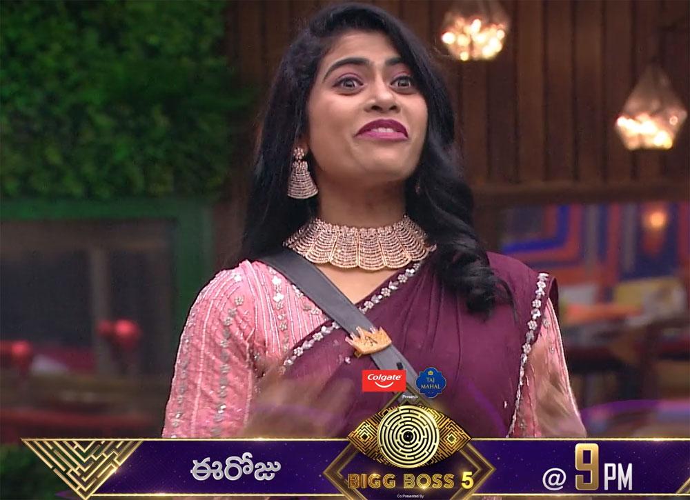 Bigg Boss 5: Nagarjuna satires on Kajal