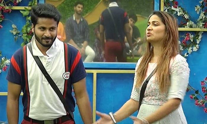 Bigg Boss 6: Srihan vs Inaya Sulthana