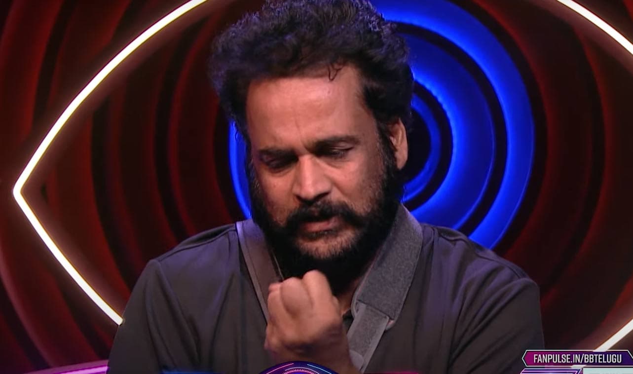 Bigg Boss 7: Shivaji cried in the house