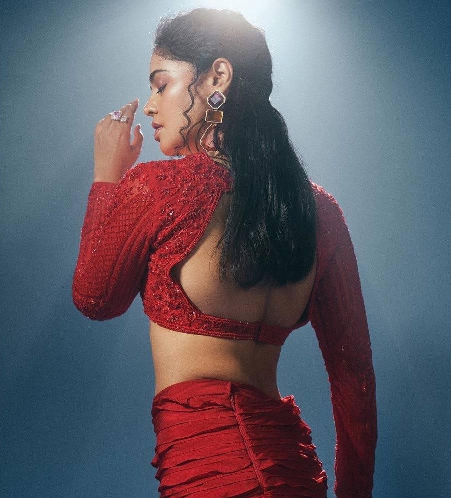 Bigg Boss Bindu Madhavi new look