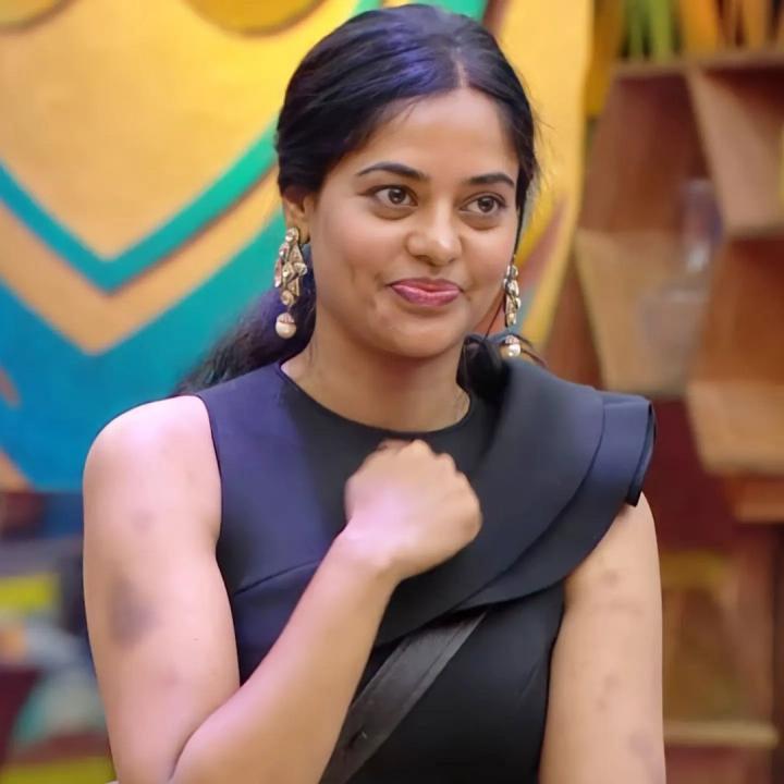 Bindu Madhavi huge remuneration