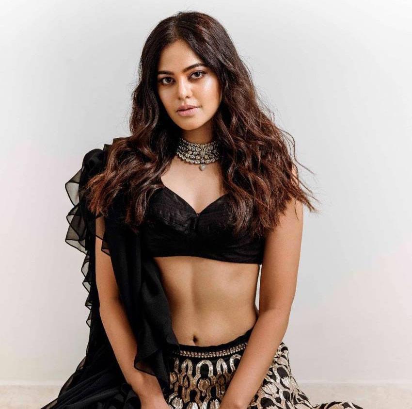 Bindu Madhavi to entertain in Bigg Boss Telugu OTT
