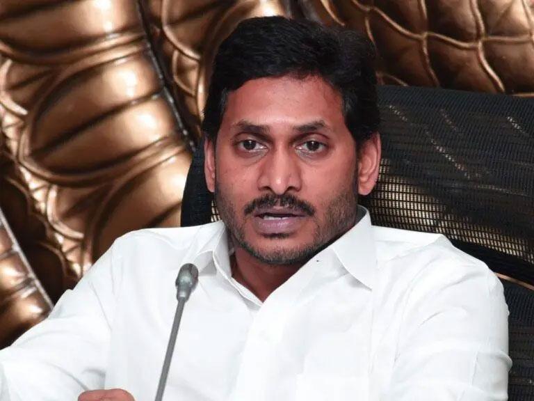 Blue media making fun of Jagan