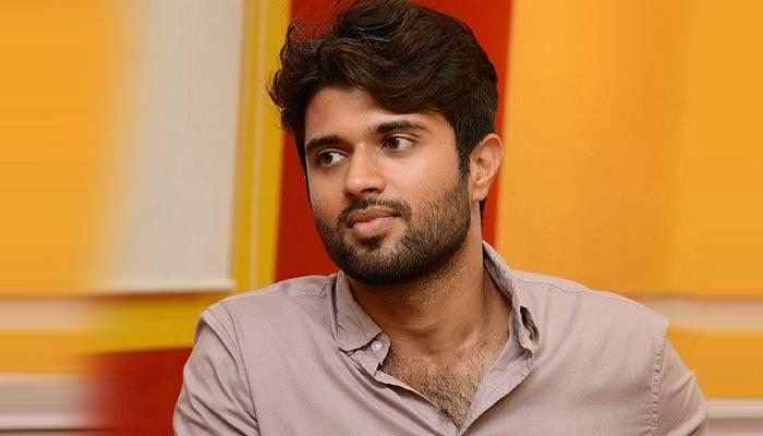 Bollywood Producers Plans Big Movie For Vijay Devarakonda