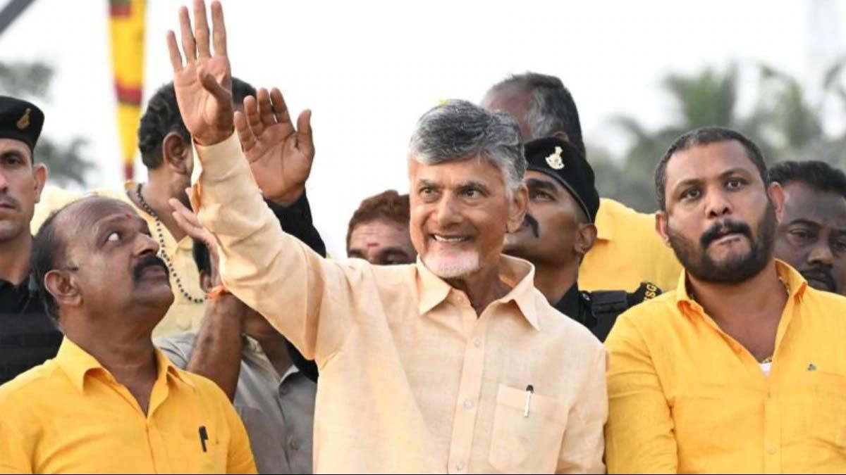 Chandrababu swears in Amaravati!