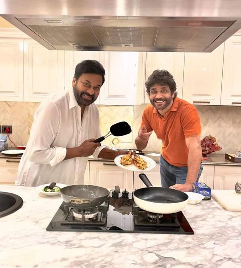 Chiranjeevi Makes Special Dish for Nagarjuna