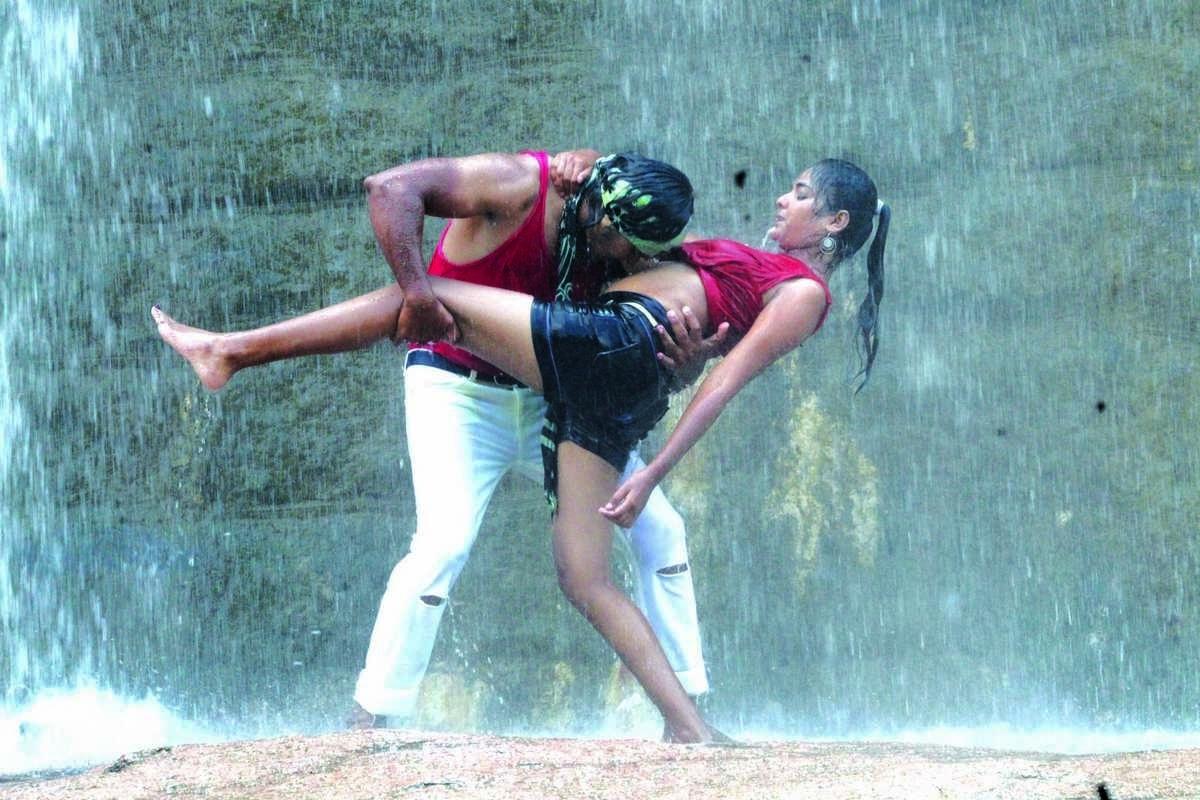 Chitram X Movie Review