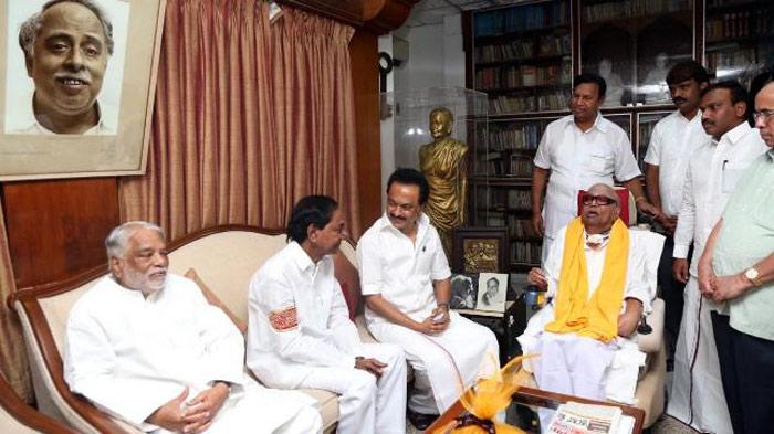 CM KCR Meets Karunanidhi and Stalin for Federal Front pitch