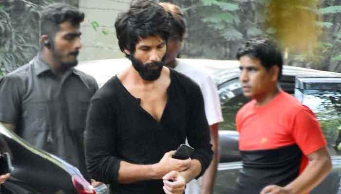 crew member dies on the sets of kabir singh