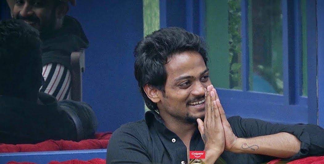 Deepthi Sunaina Midnight Surprise For Shanmukh 