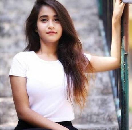 Deepthi Sunaina Reacts to Sri Reddy Comments