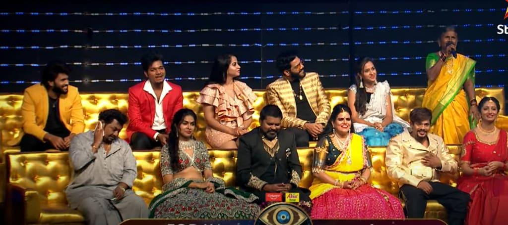 Devi Nagavalli Skipped Bigg boss grand finale