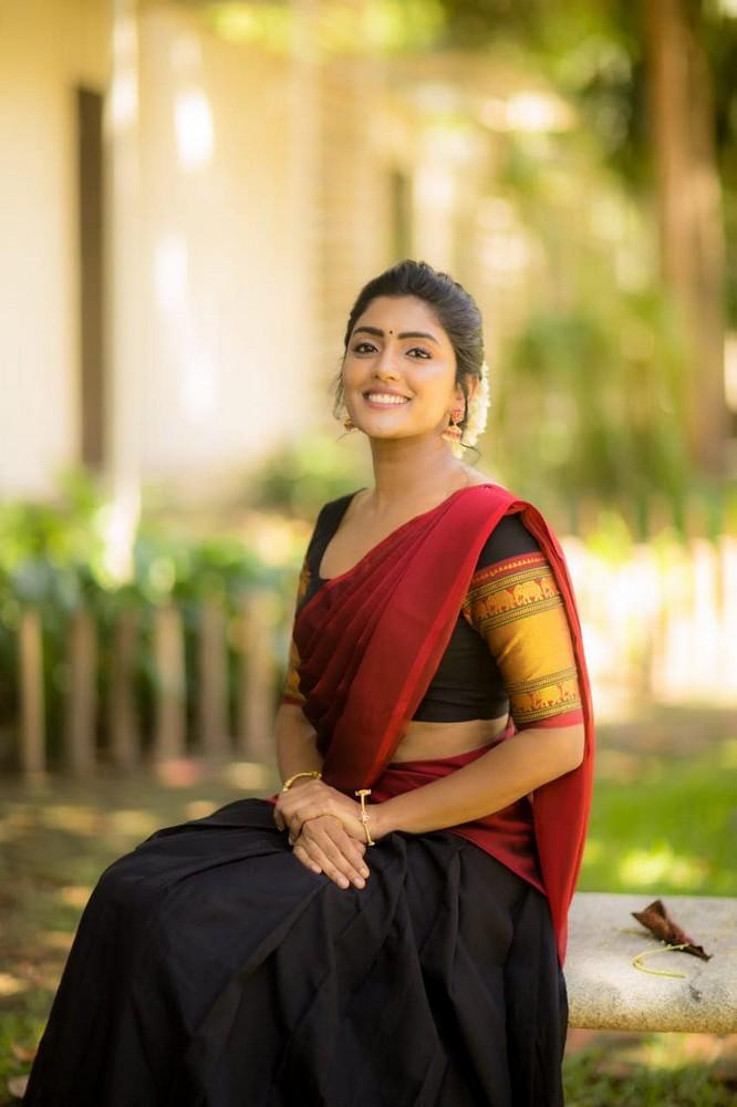 Eesha Rebba Latest Traditional ware 