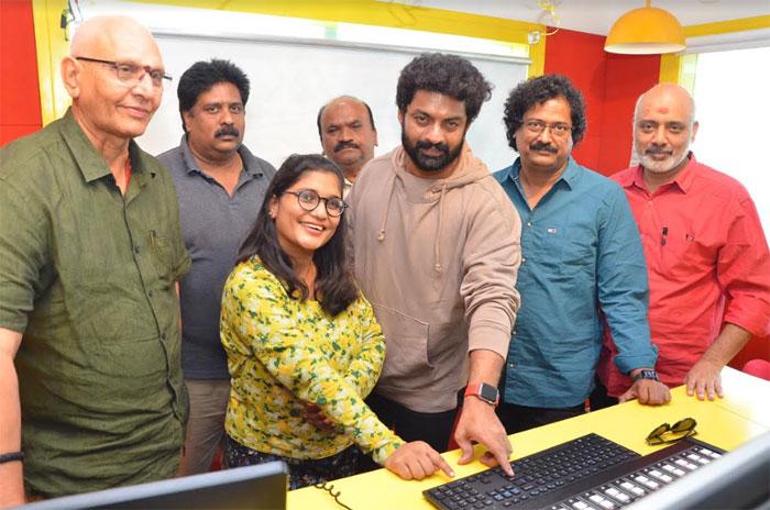 Entha Manchivaadavuraa 3rd Song Launched