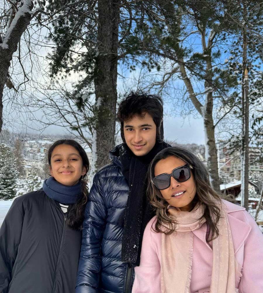 Fans search for superstar