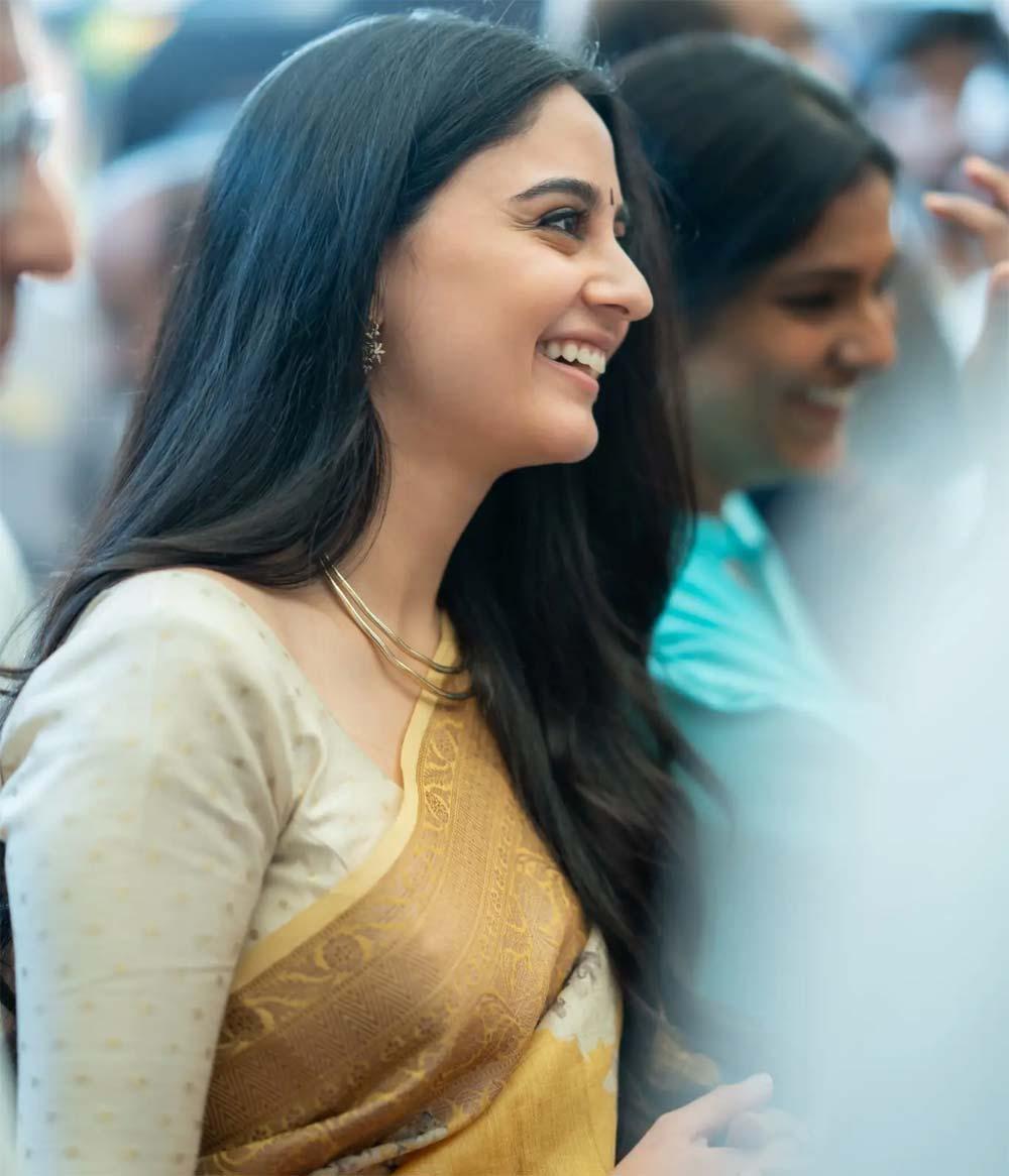 Fauji Actress Imanvi Ismail reacts to hatred on social media