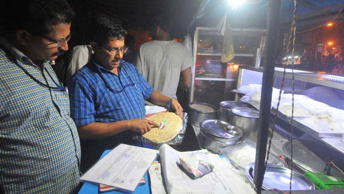 Food Safety Officers Raids At Hyderabad Restaurants
