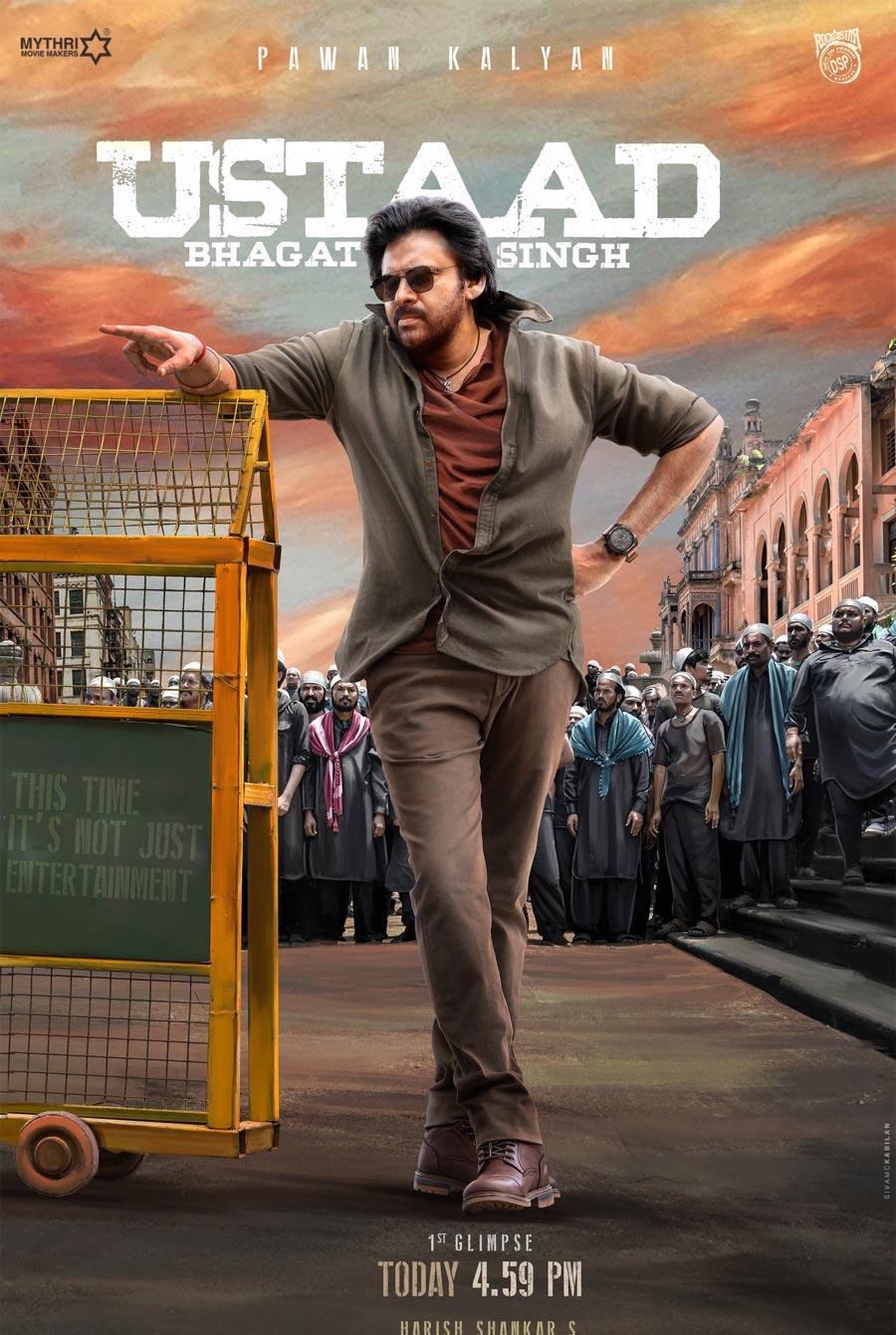 Harish Shankar crazy tweets on social media 