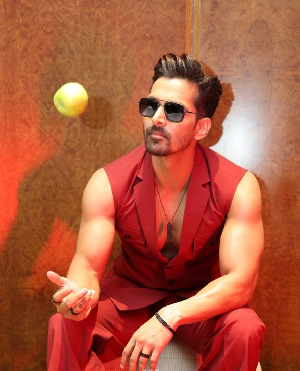 Harshvardhan Rane Ek Deewane Ki Deewaniyat