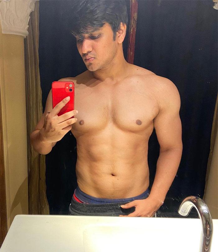 Hero Nikhil Six Pack for Karthikeya 2
