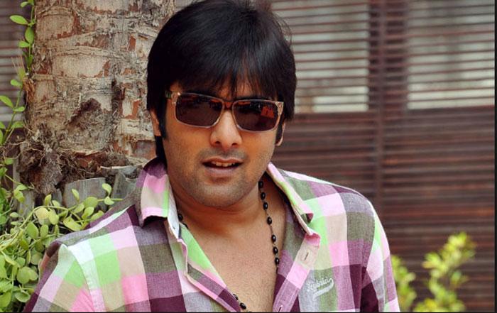 Hero Tarun Response On Marriage