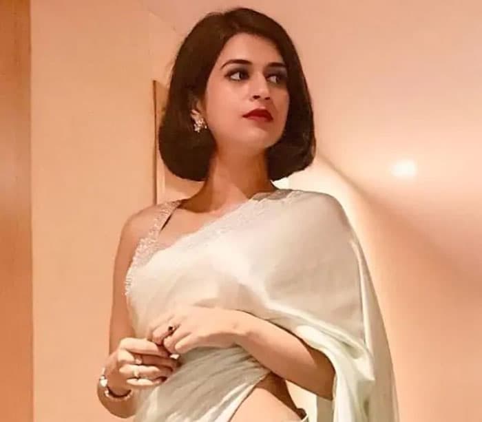 Heroine first warning to Bigg Boss