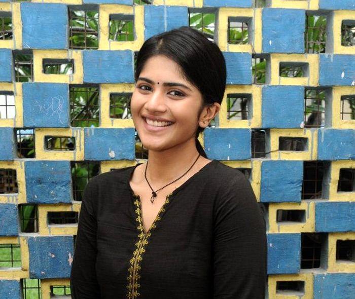 Heroine Megha Akash is Lucky Girl in Tollywood