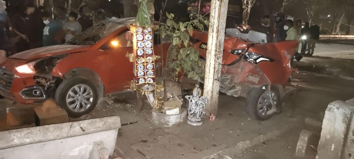Hyderabad: 3 die in road accident in Gachibowli