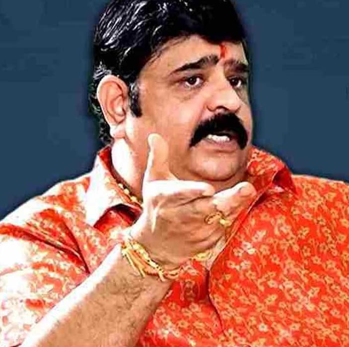 I will not take money from heroine: Venu Swamy