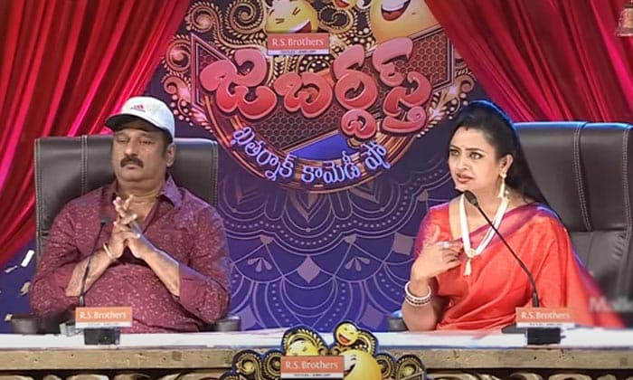 Indraja Left The Jabardasth Stage