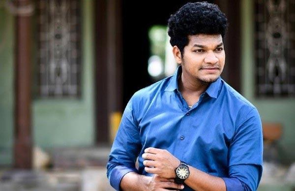 Jabardasth Avinash is so angry with Mallemala
