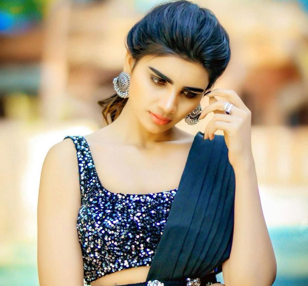 Jabardasth beauty in Bigg Boss 6