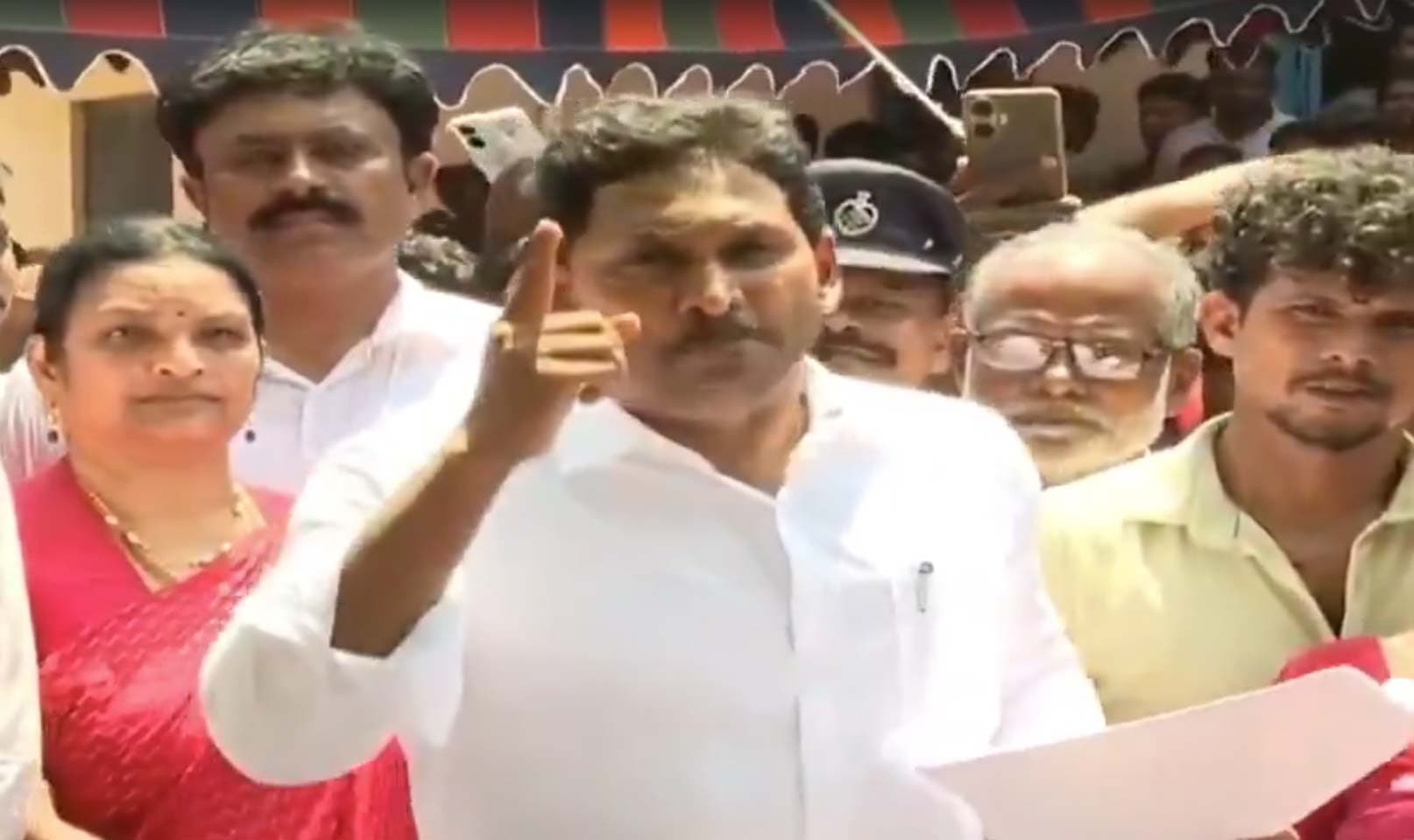 Jagan Warning to Police Officers