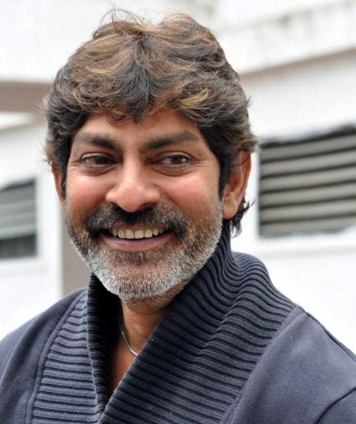 Jagapathi Babu Comments about Heroines..!