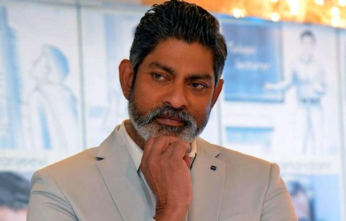 Jagapathi Babuâ€™s shocker about NTR, Prabhas