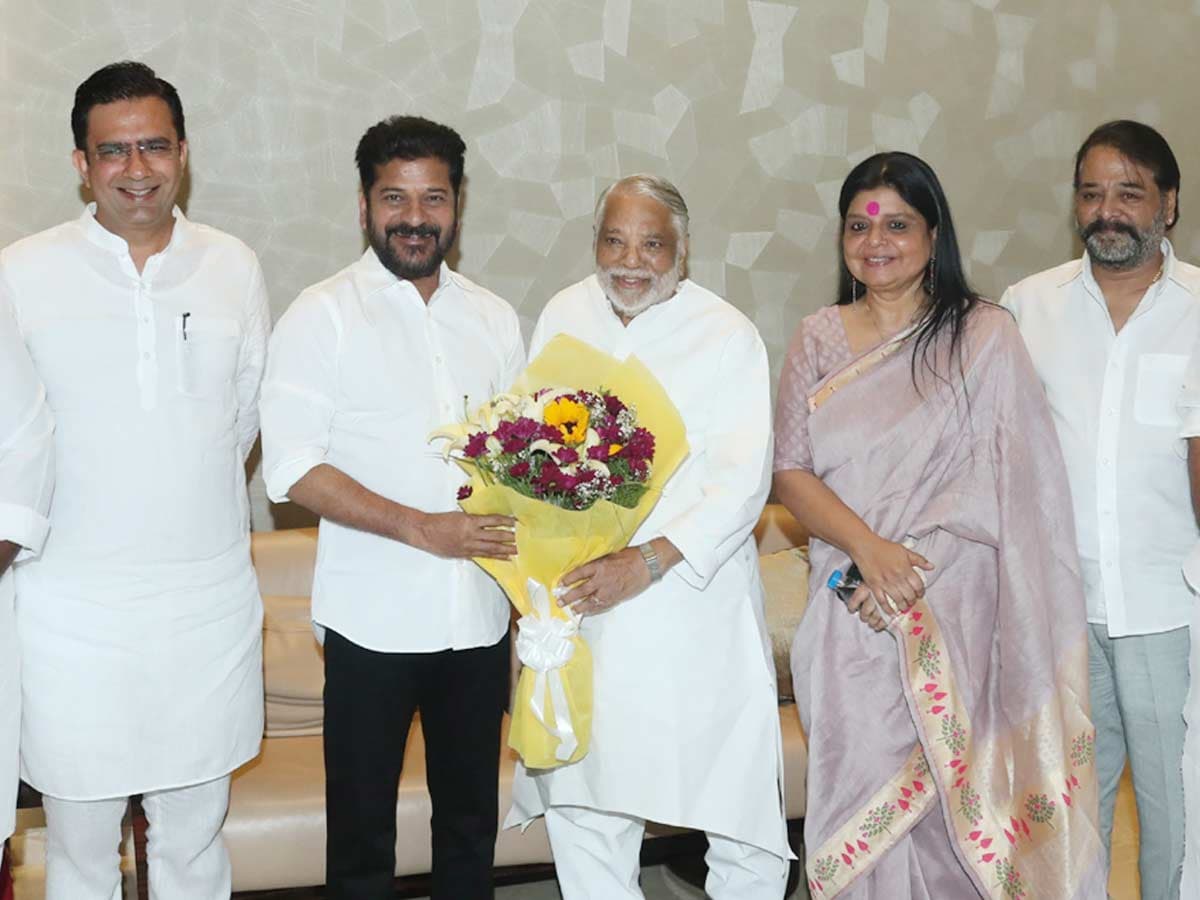 Kadiyam Kavya resigns from BRS