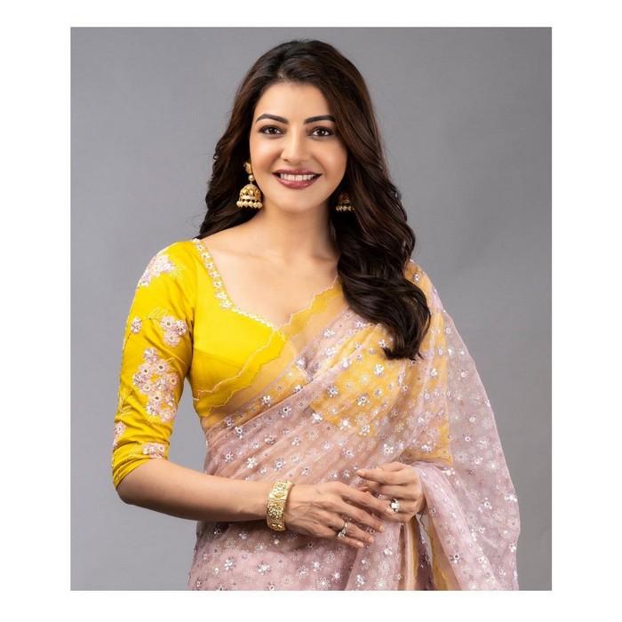 Kajal Agarwal Dazzling Saree Look