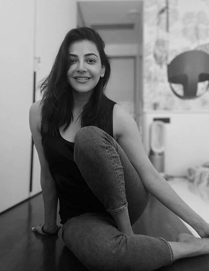 Kajal Aggarwal black and white pic goes viral