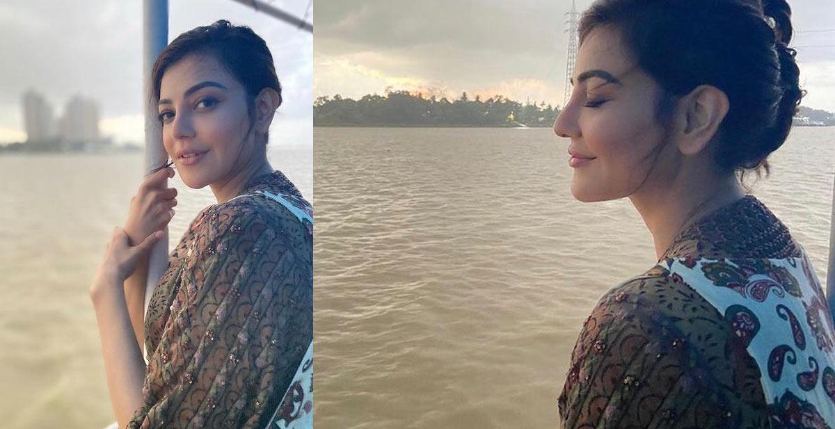 Kajal Aggarwal enjoys a boat ride in Kolkata 