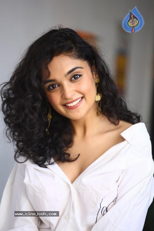 Kashish Khan Interview