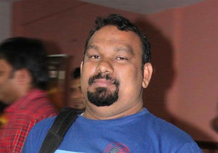Kathi Mahesh Warning to Pawan Kalyan and His Fans