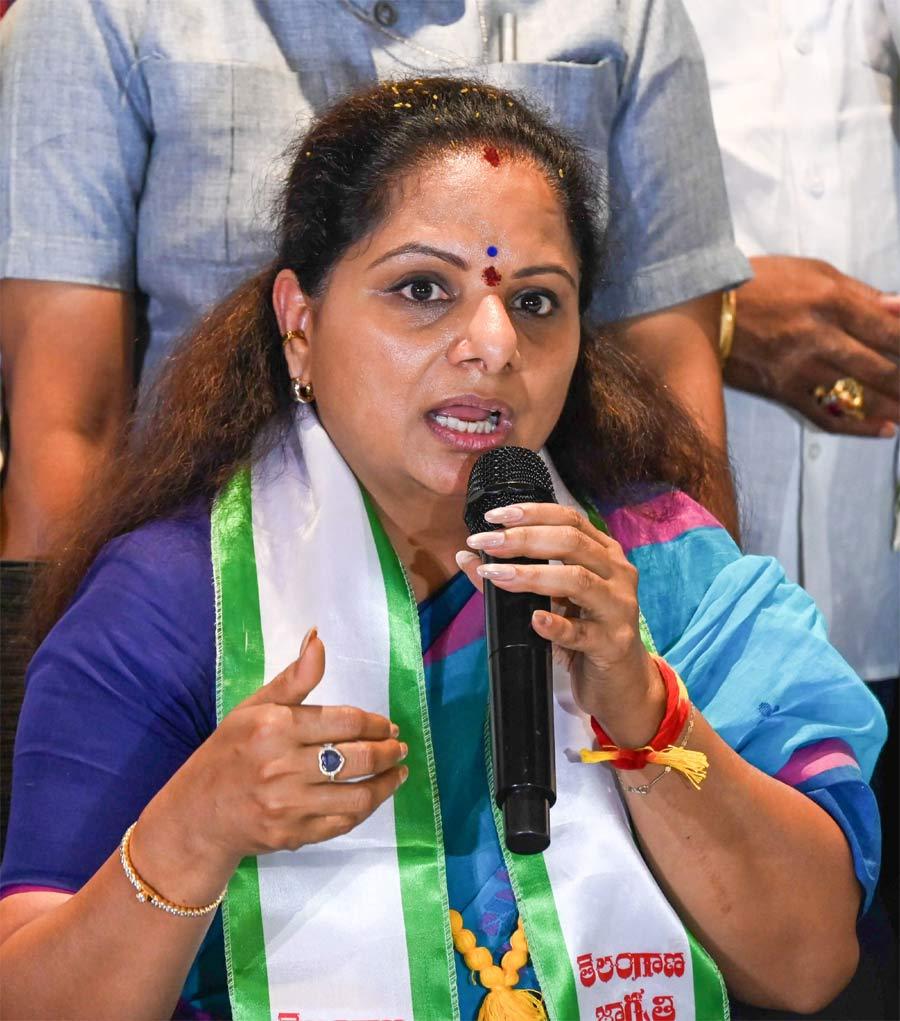Kavitha vs Harish Rao