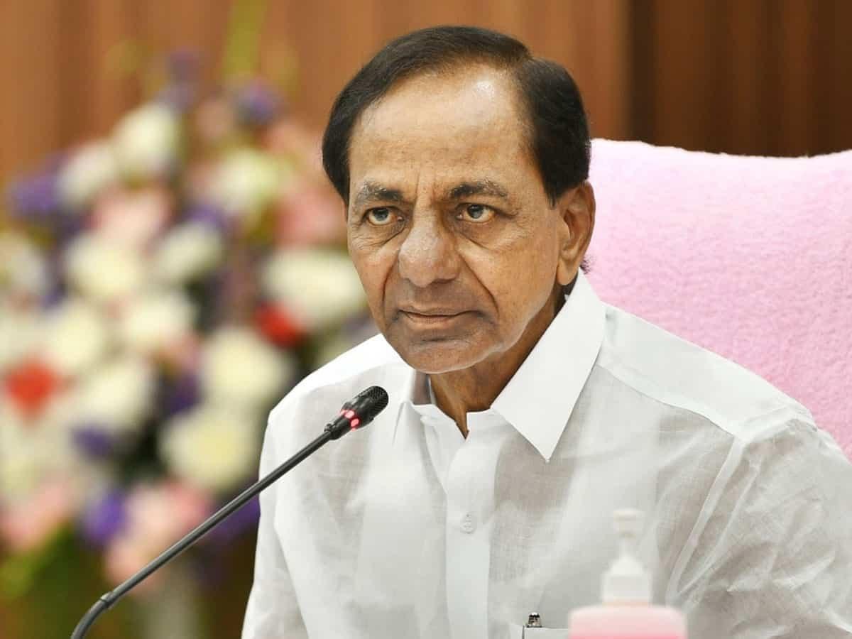 KCR Should learn Delhi Politics Not Galli Politics