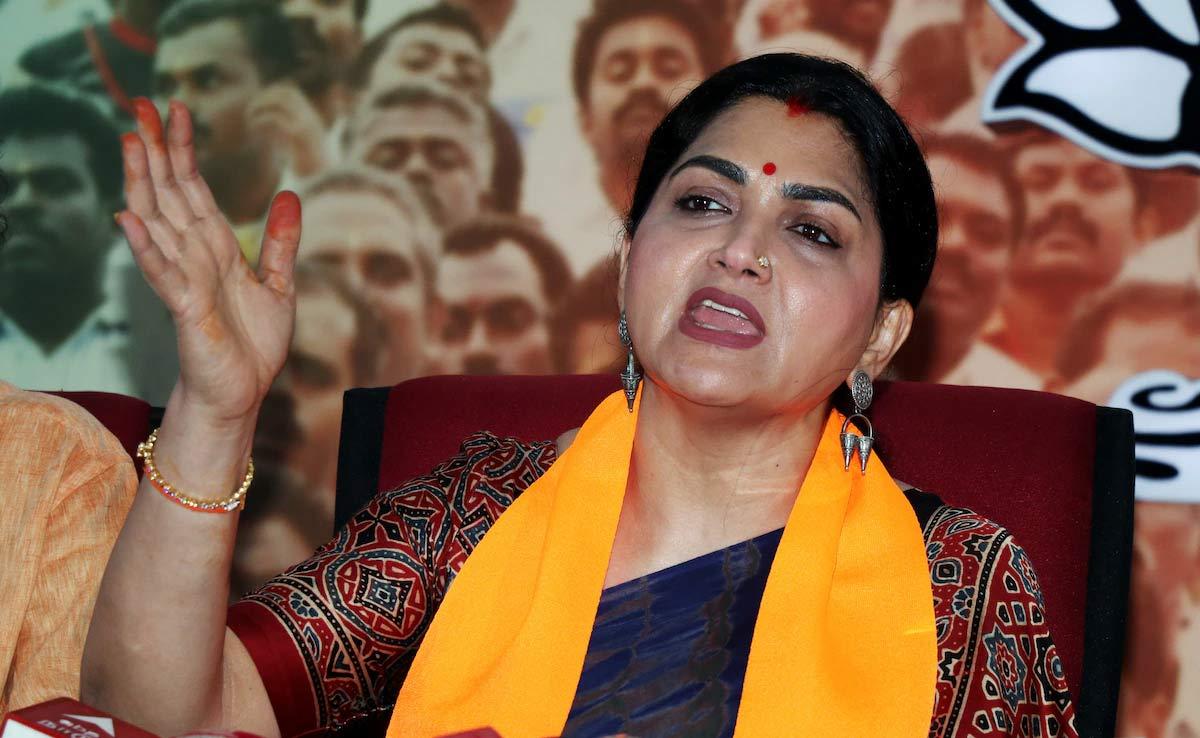 Khushboo Slipper Shots to Rajinikanth Fans