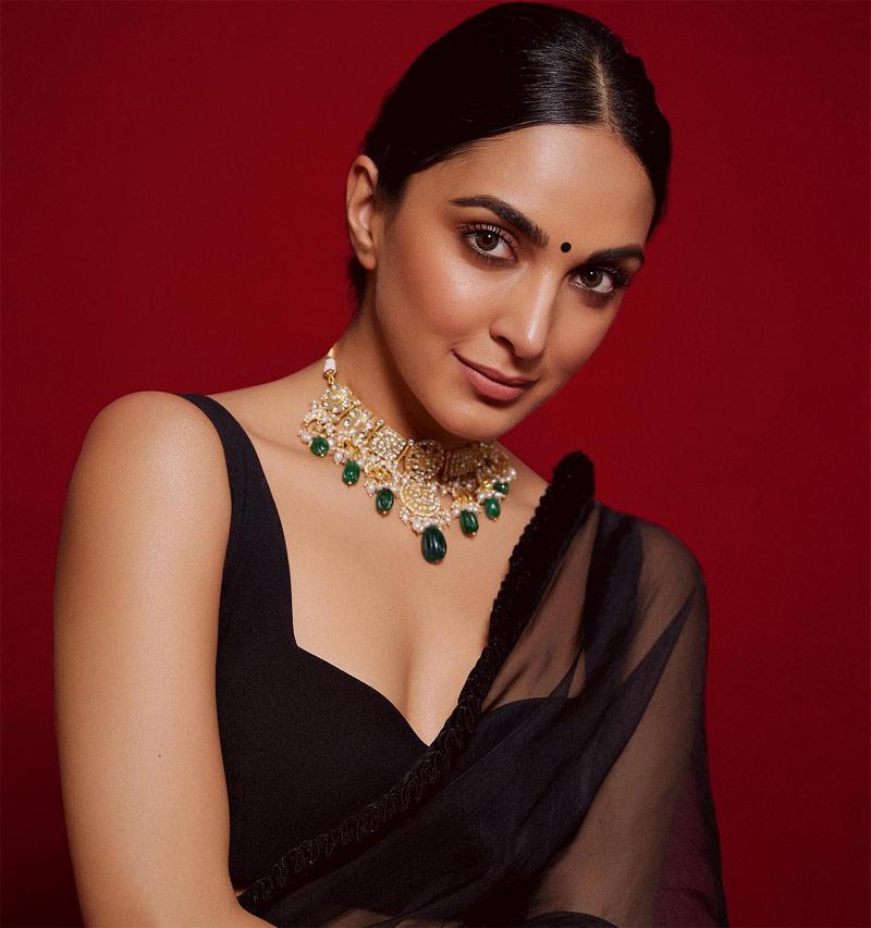 Kiara Advani Black Saree Look Viral